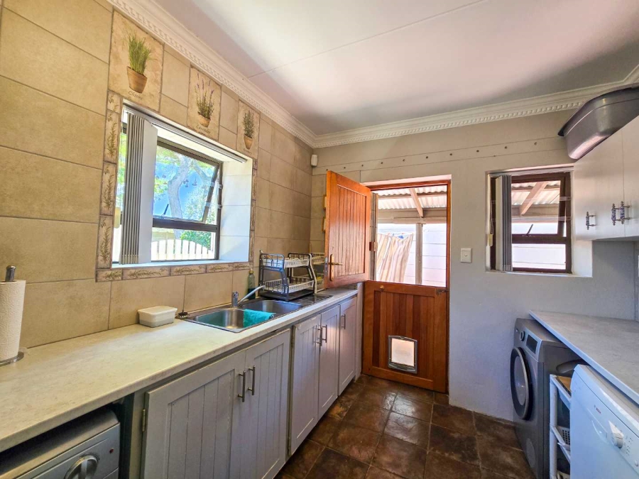 3 Bedroom Property for Sale in Stilbaai Wes Western Cape